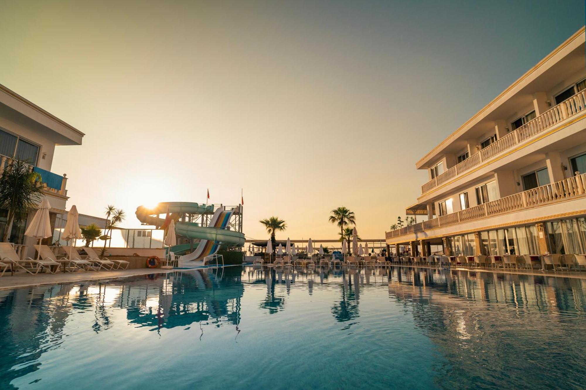 Sl La Perla Hotel Kemer Antalya Exterior foto